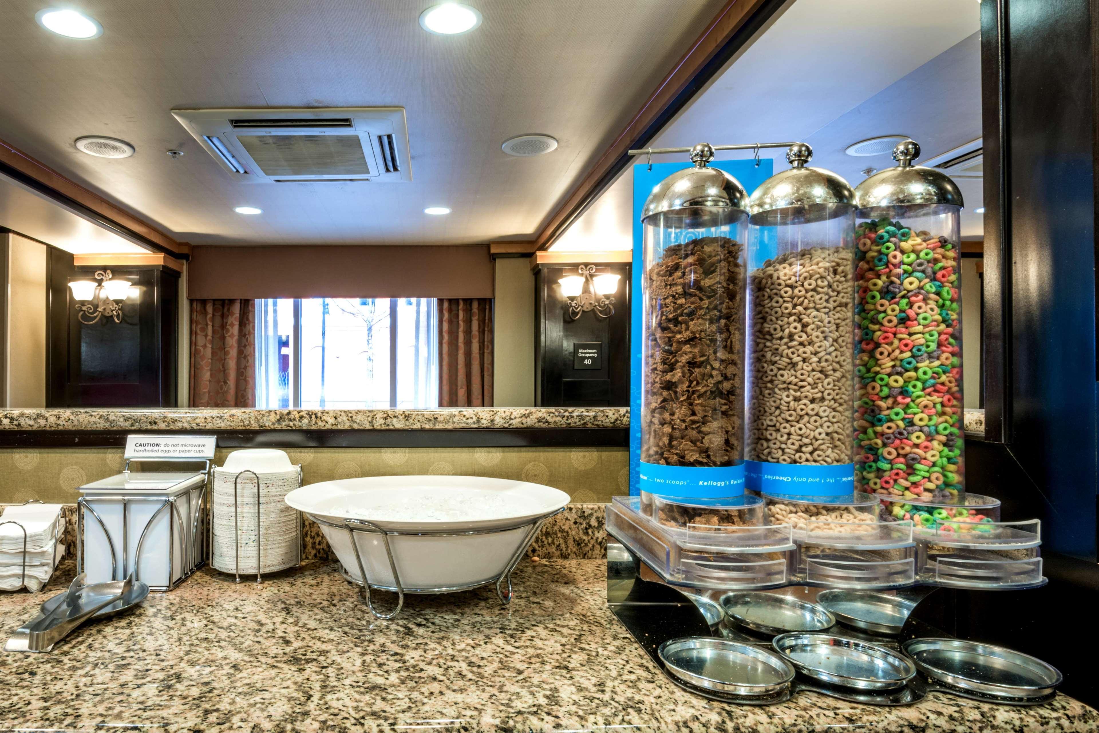 Hampton Inn & Suites Montgomery-Downtown Εξωτερικό φωτογραφία