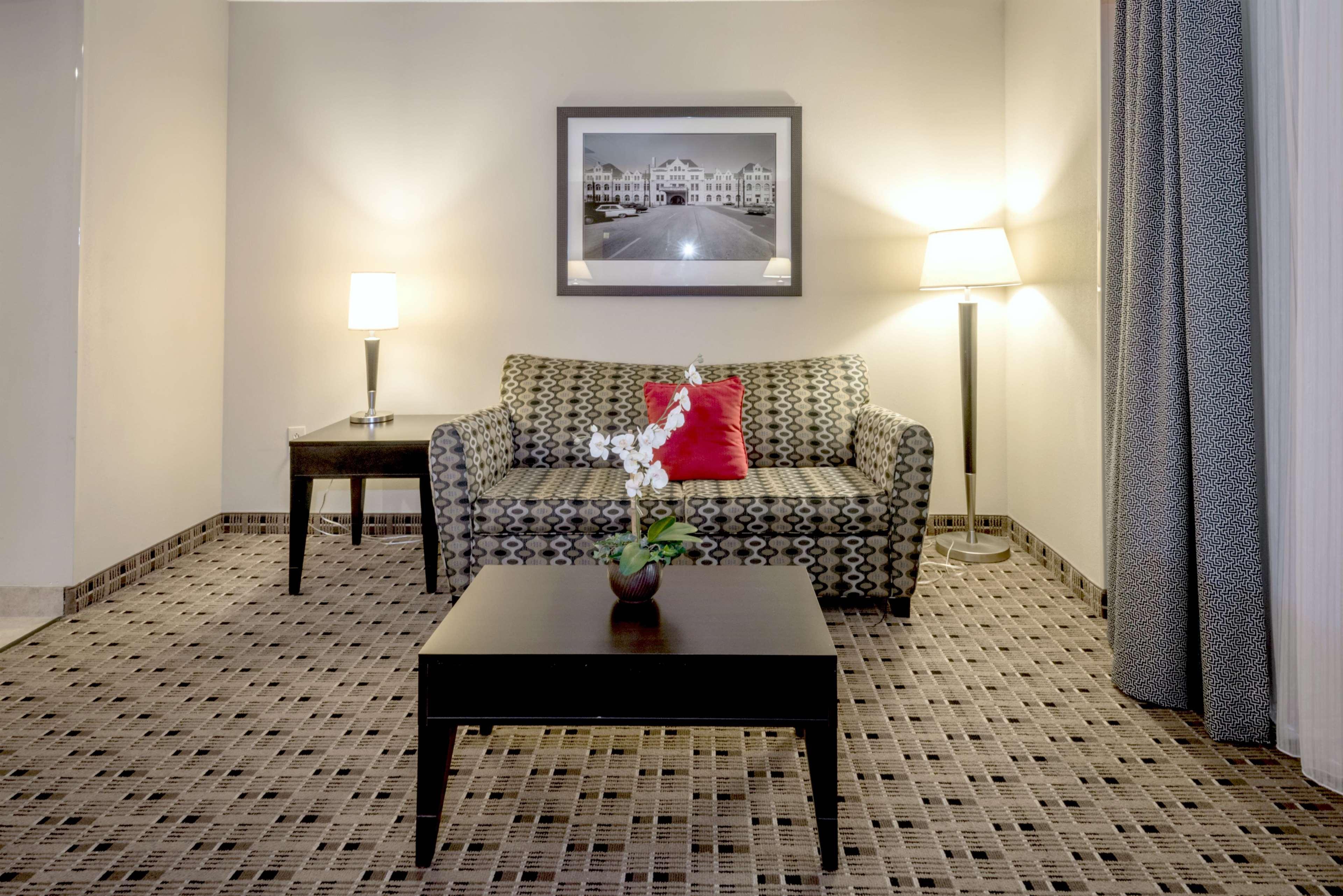 Hampton Inn & Suites Montgomery-Downtown Εξωτερικό φωτογραφία