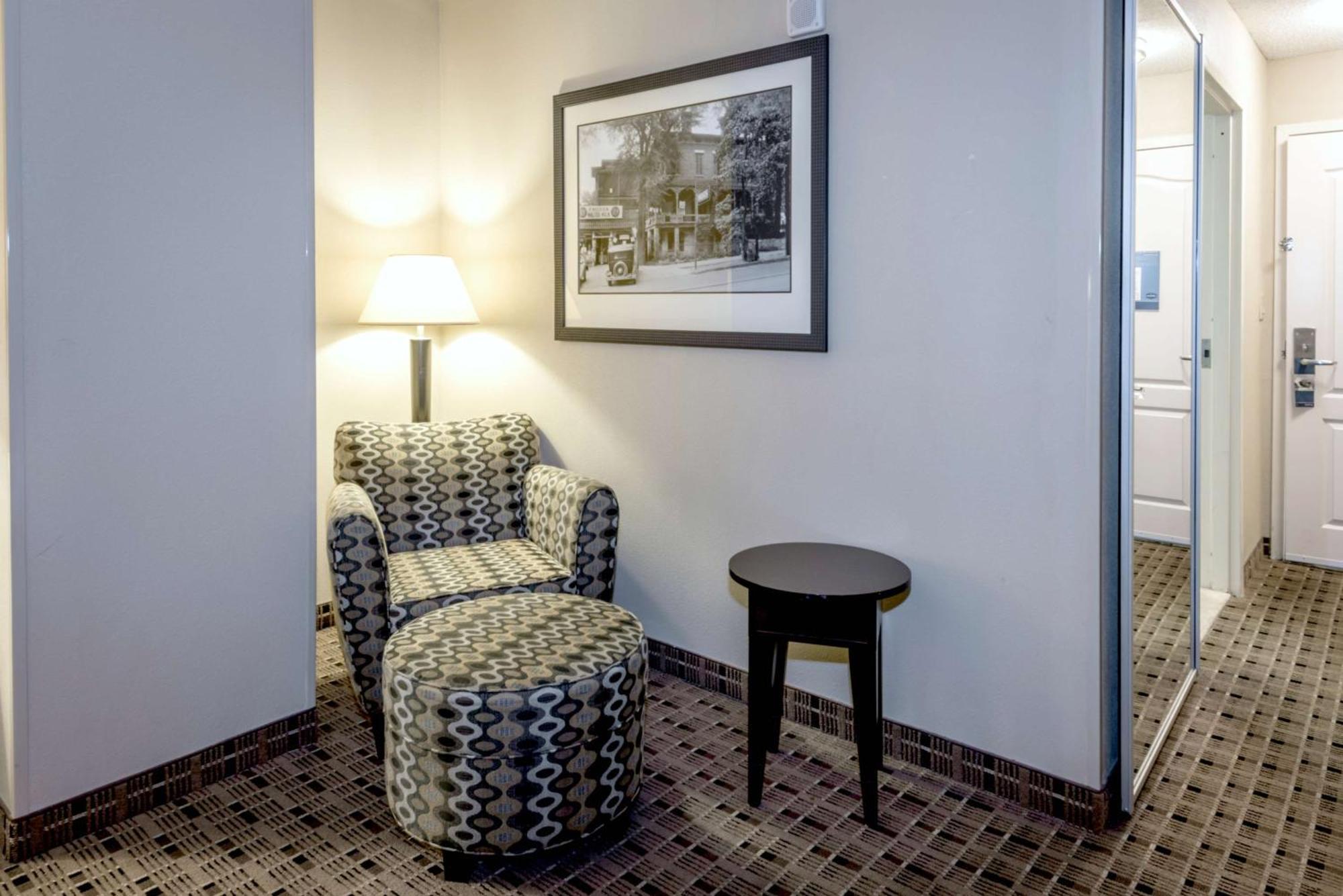 Hampton Inn & Suites Montgomery-Downtown Εξωτερικό φωτογραφία